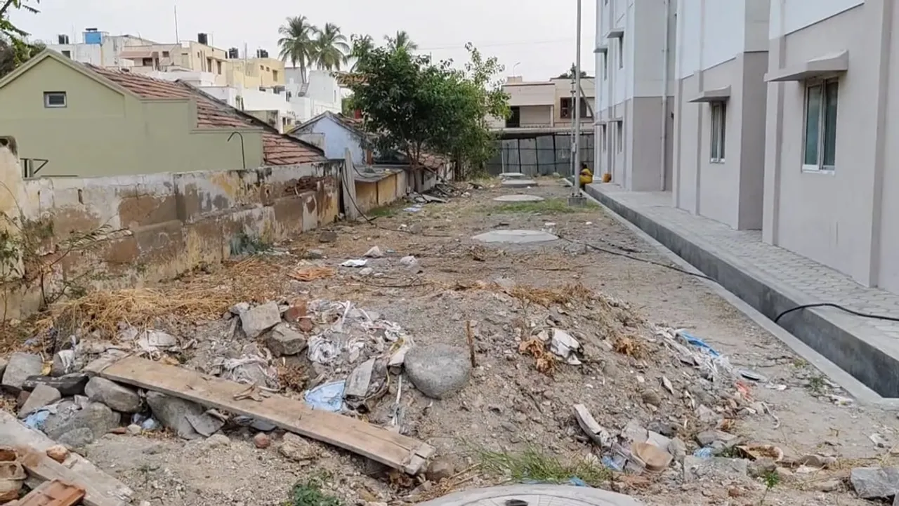 Public demand to provide basic facilities in Coimbatore Chittabudur sanitation workers residence