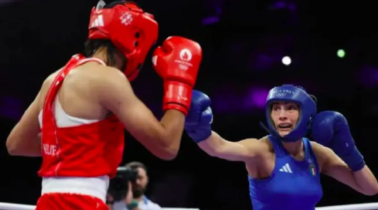 Paris Olympics Gender row erupts after Angela Carini abandons bout against Algerian Imane Khelif in 46 seconds Tamil News 