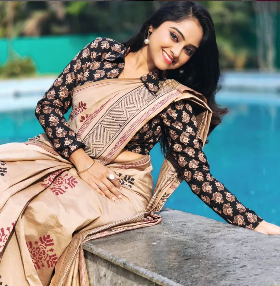 Here are the cute photos of SunTV actress Deepika Akash who flew to Mumbai