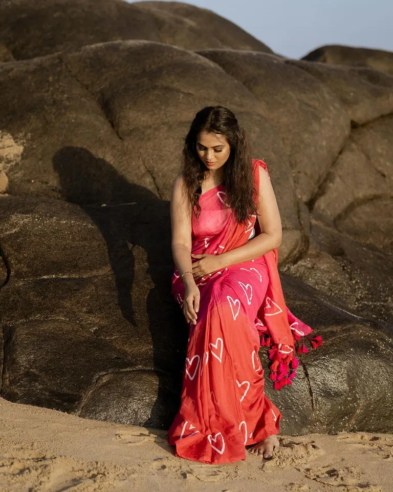 Ramya Pandiyan 