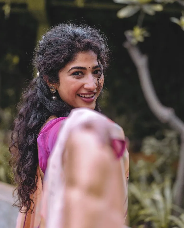 rOSHINI pRAKASH