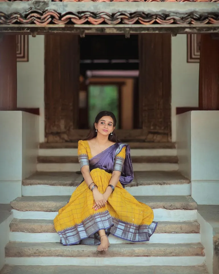 Divya Ganesh 