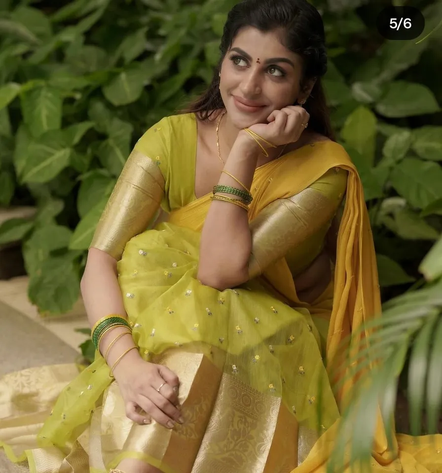yashika anand