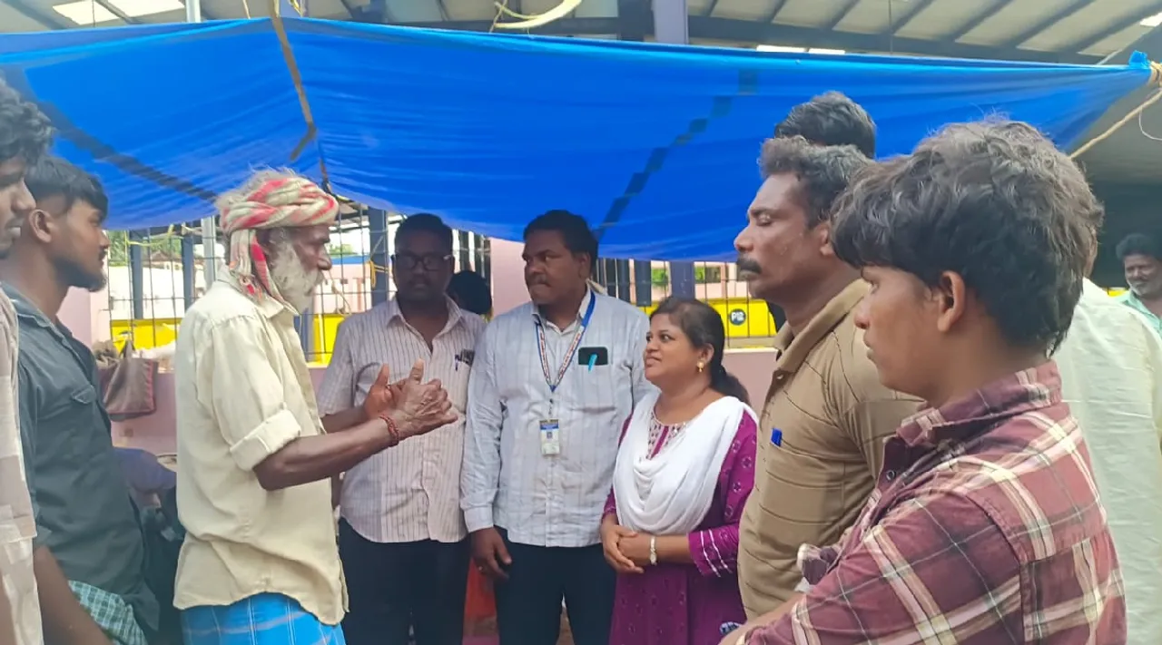 Sivagangai 8 kg of rotten fish seized from weekly market Tamil News 