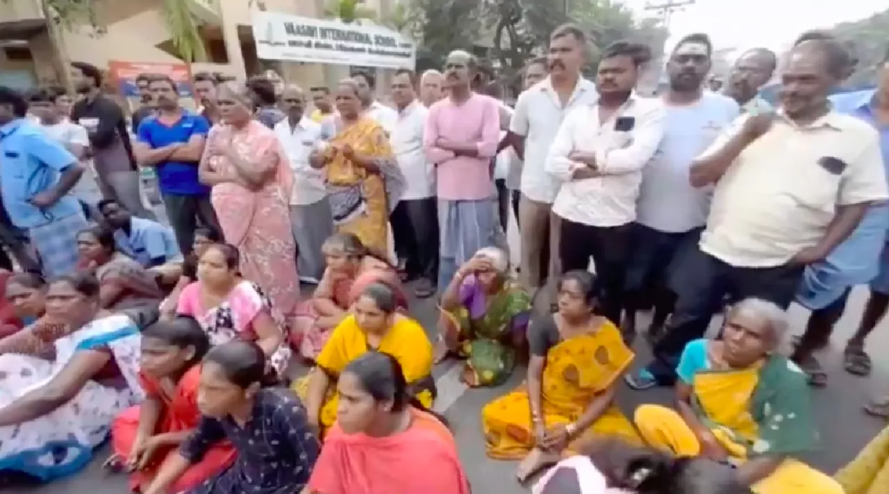 Puducherry 9 years old child death students and people protest Tamil News 