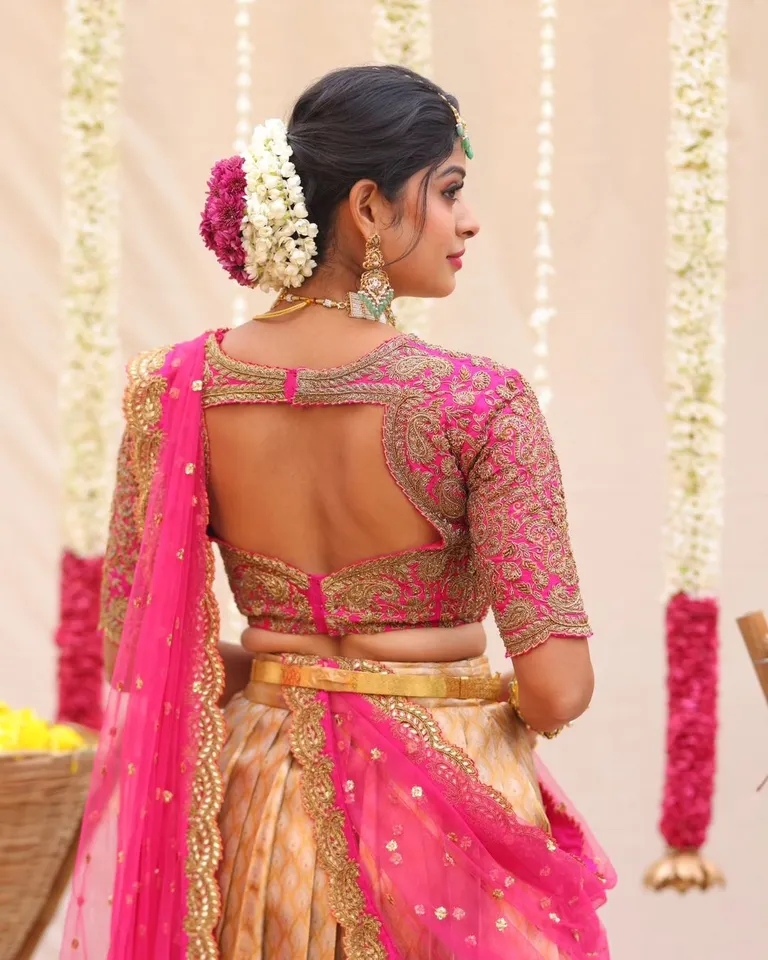 Dharshana 