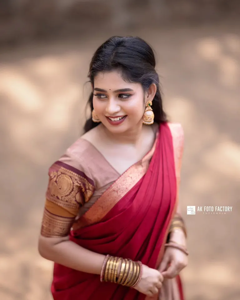 Bigg boss janany 
