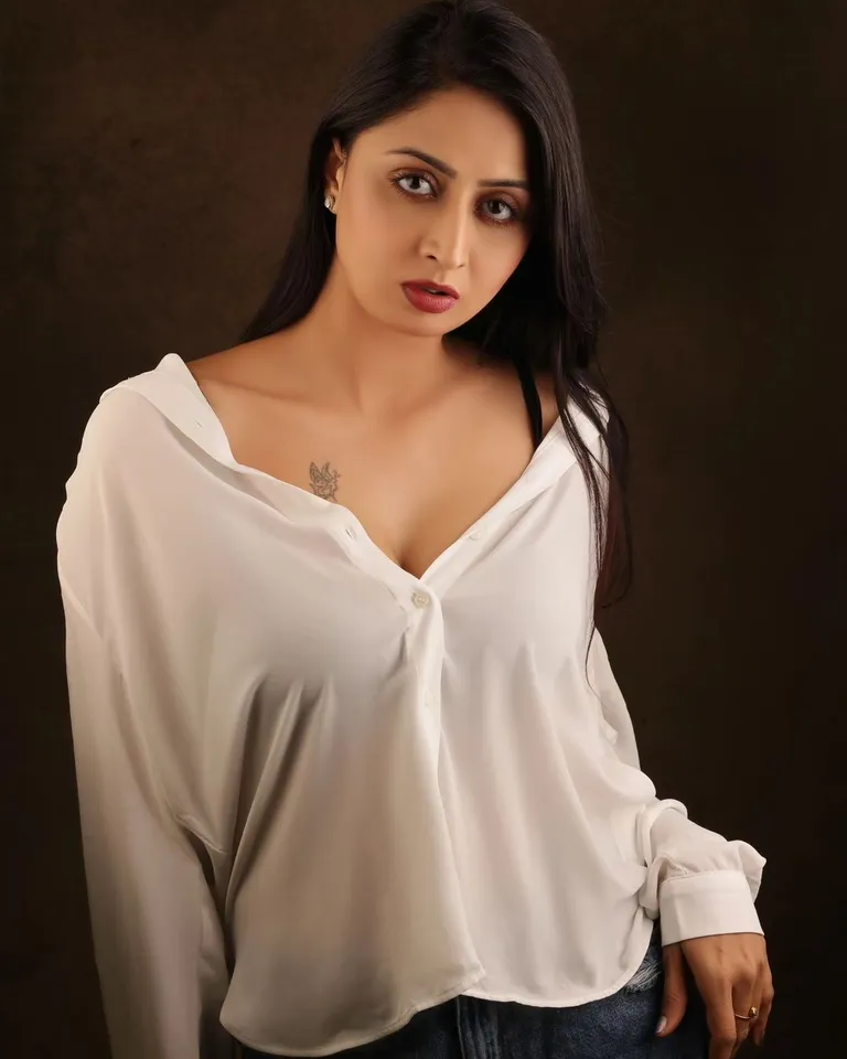 Actress shubharaksha