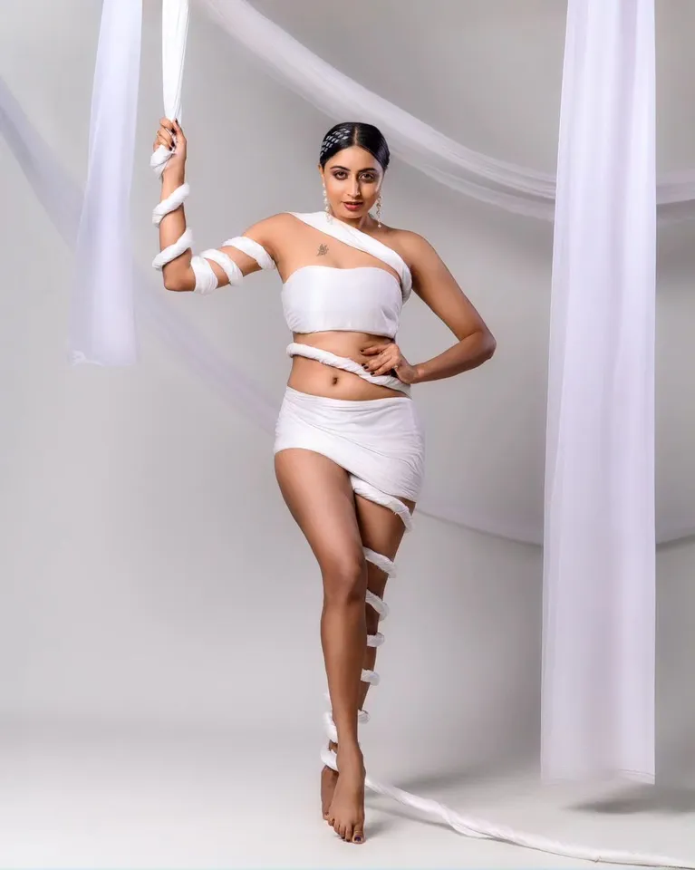 Actress shubharaksha