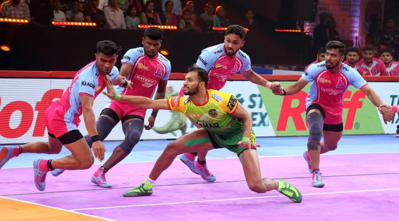 Jaipur Pink Panthers vs Patna Pirates and Dabang Delhi KC vs Puneri Paltan PKL Season 10 match updates in tamil 