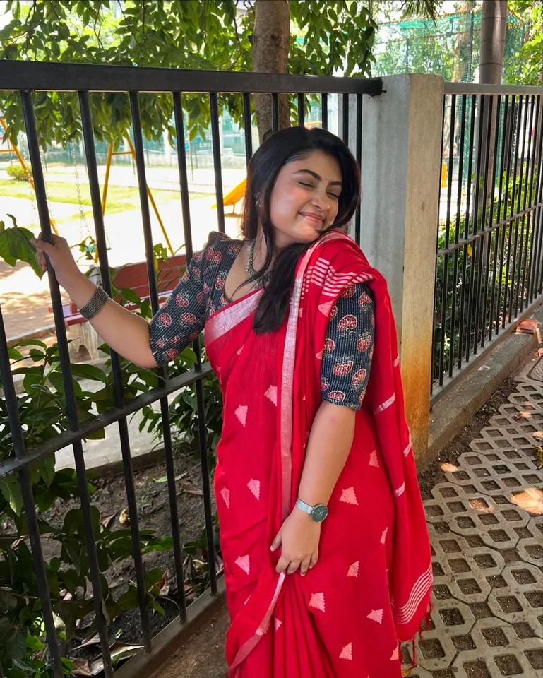 மினுக்கி மினுக்கி மேனா மினுக்கி... அசுரன் காதலி ரீசன்ட் க்ளிக்ஸ்!