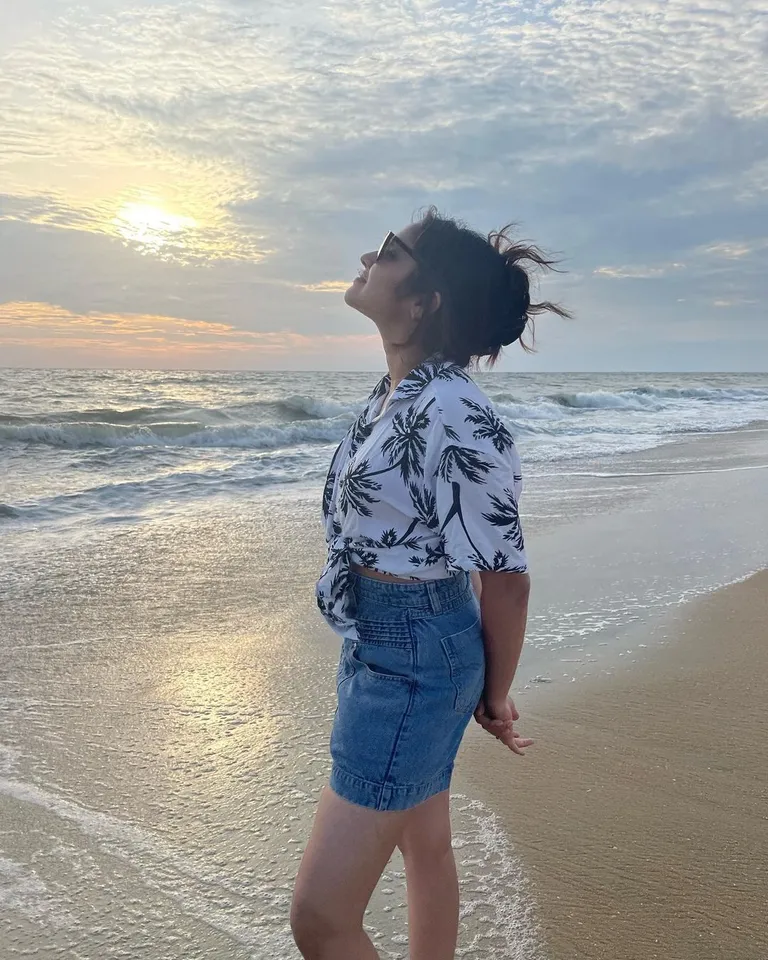 Anikha Suredndar (7)