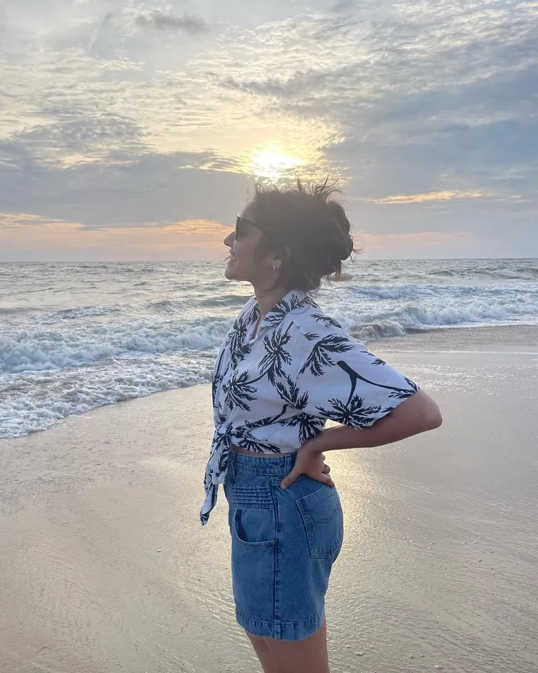 Anikha Suredndar (7)