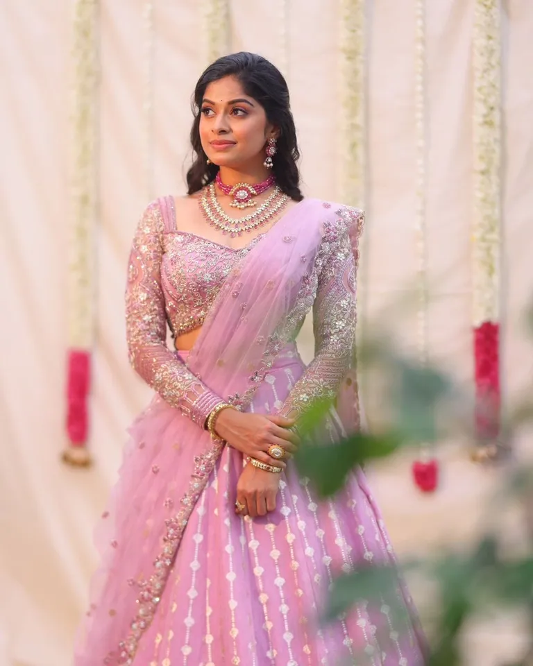 Dharshana 