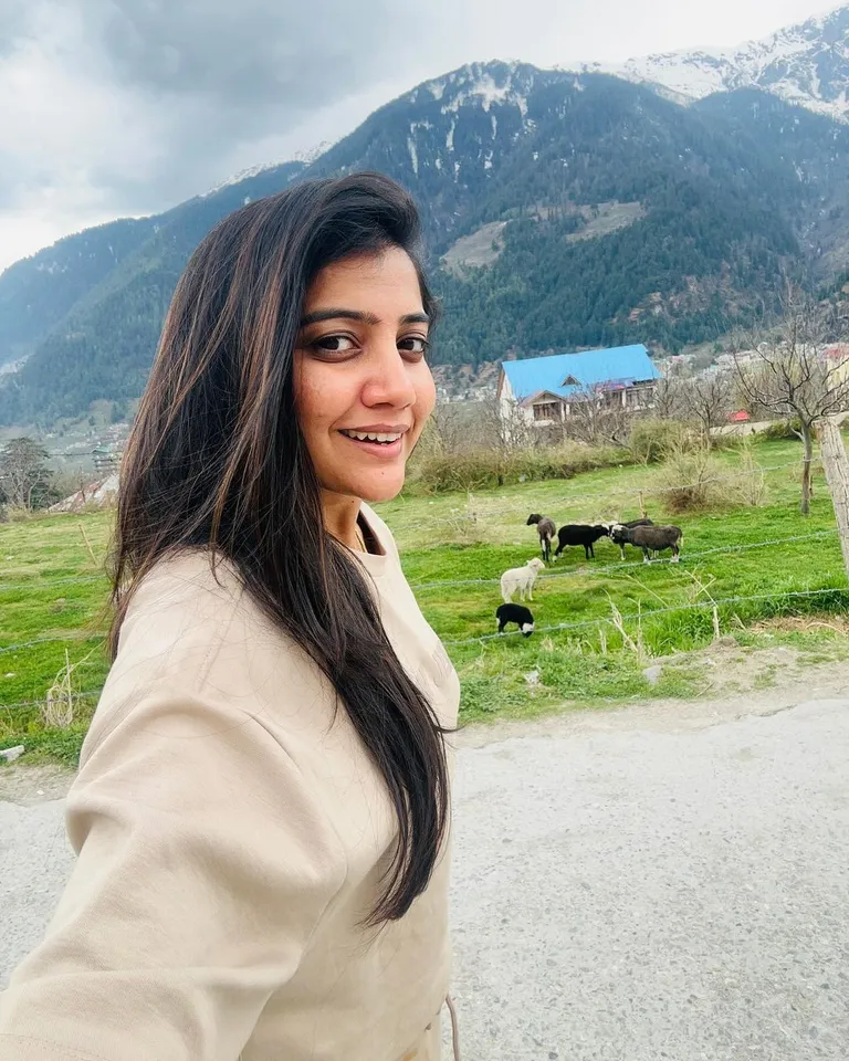 Abinavya instagram 