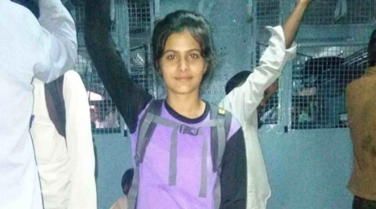 Manu Bhaker Paris 2024 medallist childhood pics Tamil News 