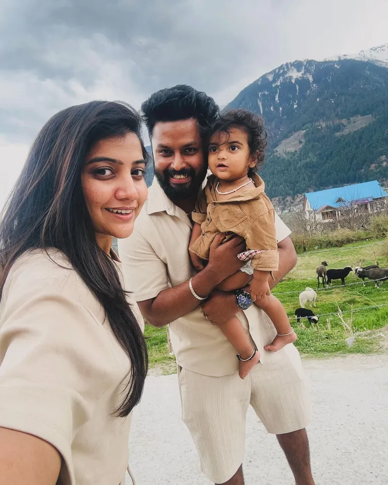 Abinavya instagram 