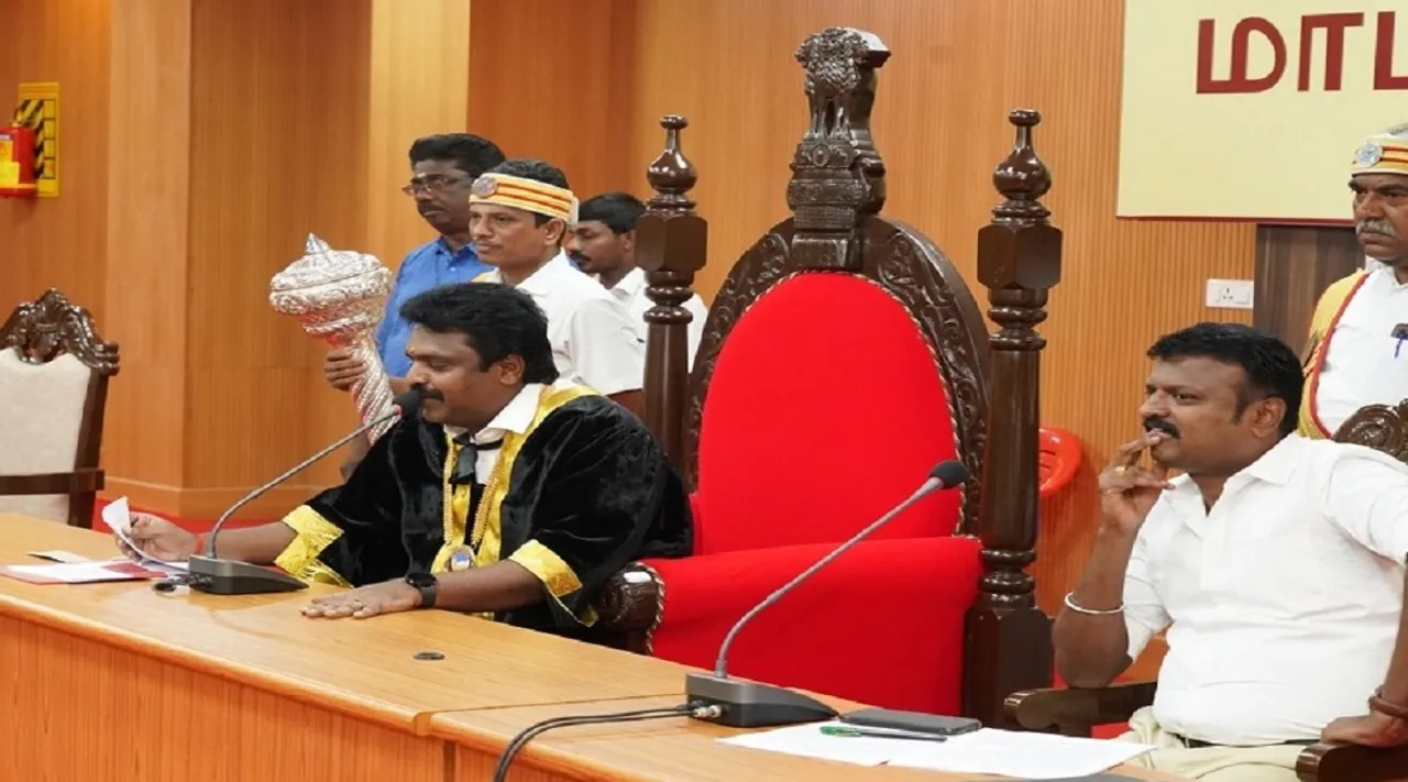 Thanjai mayor commissioner