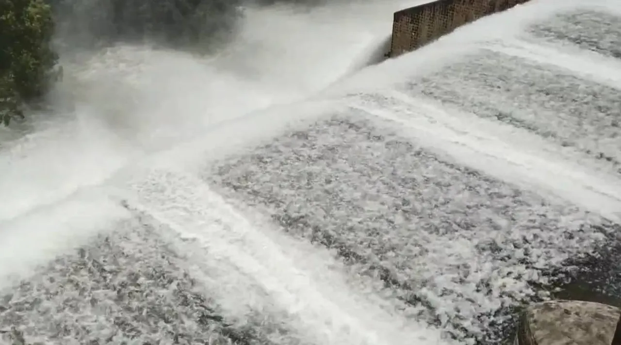 Aliyar dam