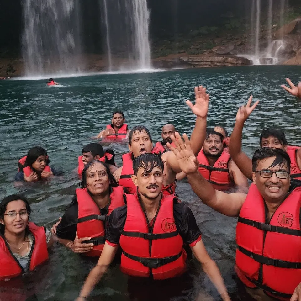 vj parvathy instagram 