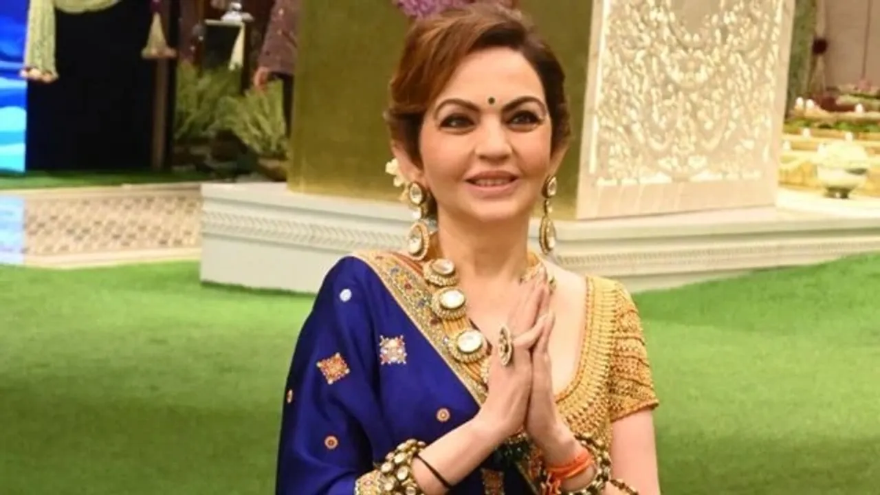 Nita Ambani emerald green lehenga,