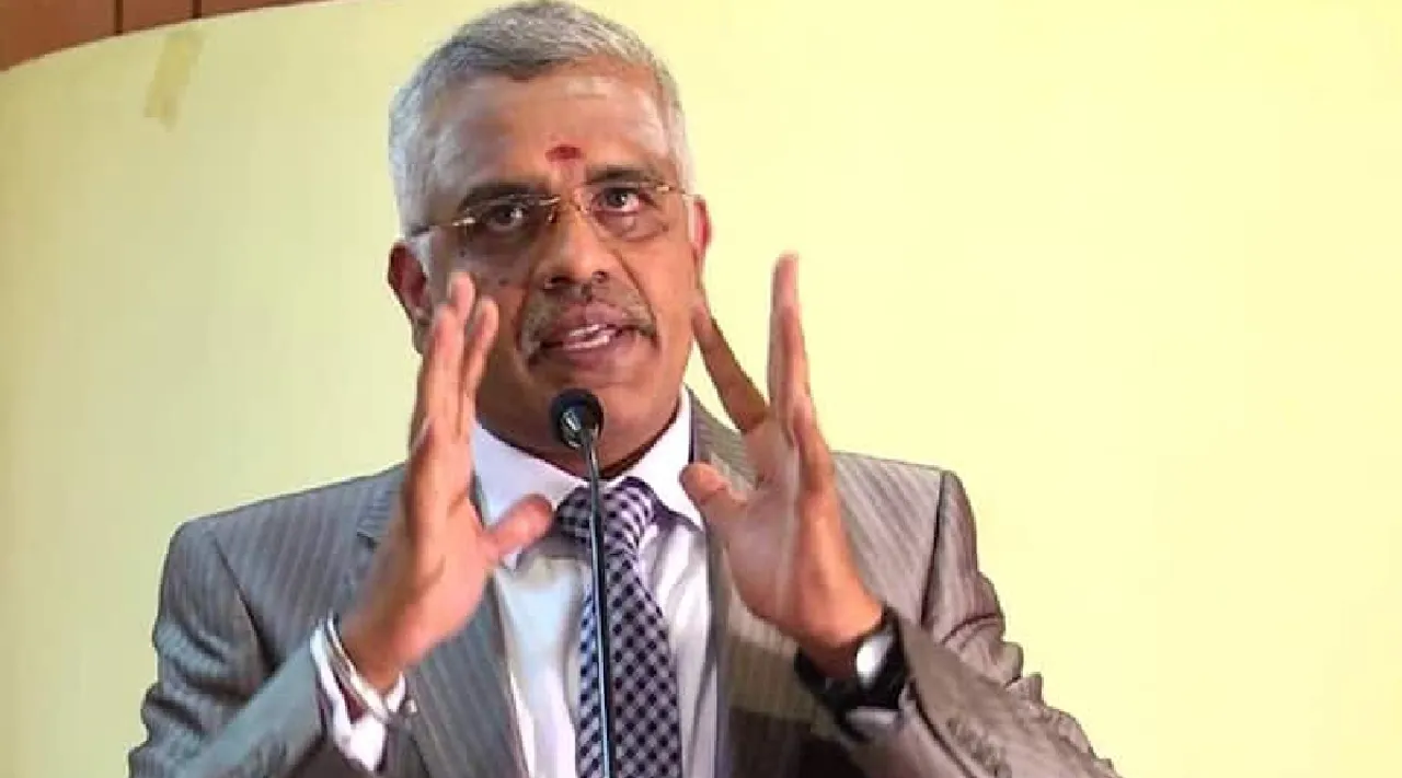 Justice Anand Venkatesh of Madras High Court criticises his own judgement Tamil News 