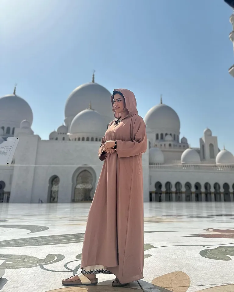 Farina Azad