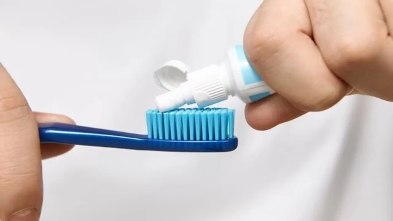 toothbrush