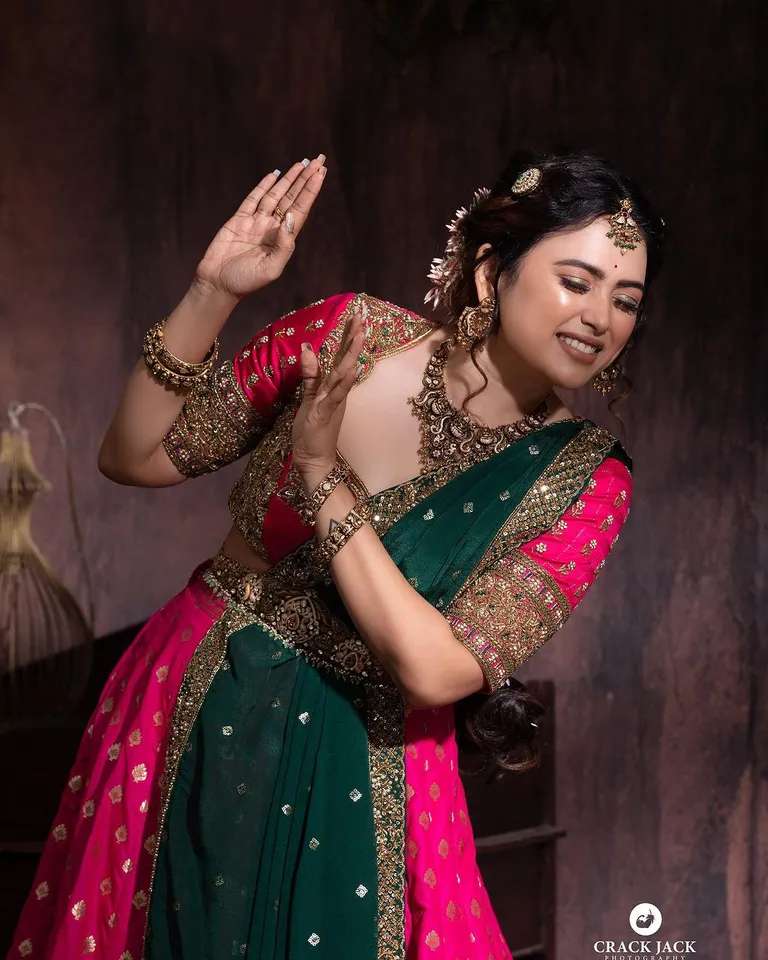 farina azad