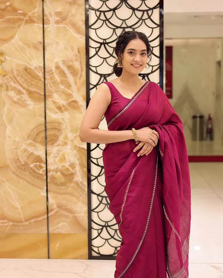Pavithra janani 
