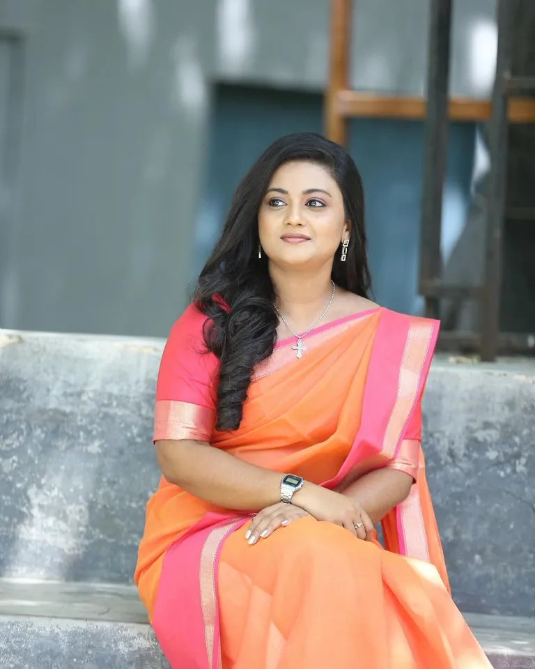 சமந்தாவுக்கே டஃப் கொடுப்பாரோ? சிறகடிக்க ஆசை மீனா வி.டி.வி க்ளிக்ஸ்!