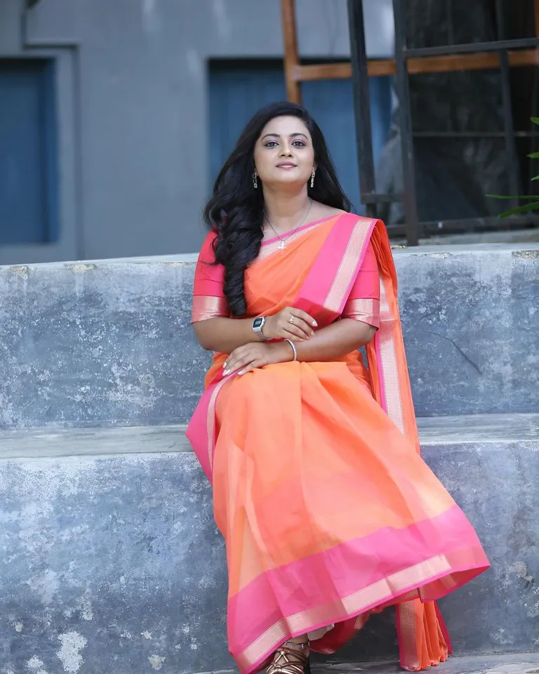 சமந்தாவுக்கே டஃப் கொடுப்பாரோ? சிறகடிக்க ஆசை மீனா வி.டி.வி க்ளிக்ஸ்!