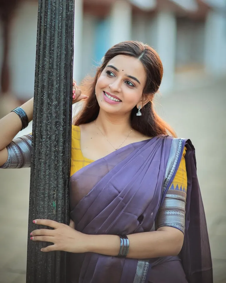 Divya Ganesh 