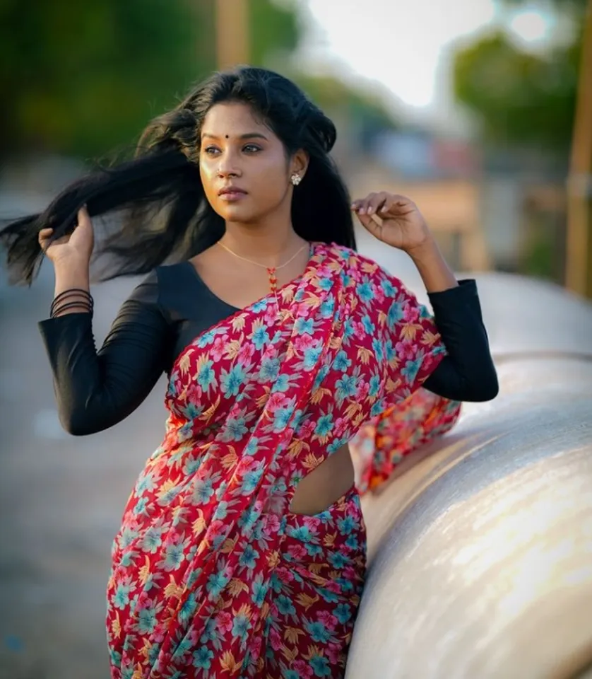 actress Gabriella Cellas photos are going viral