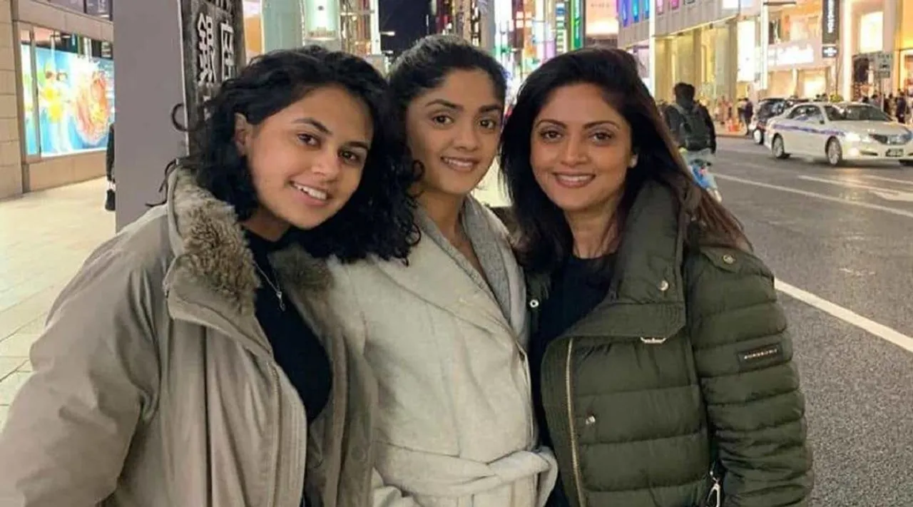 Nadhiya Family