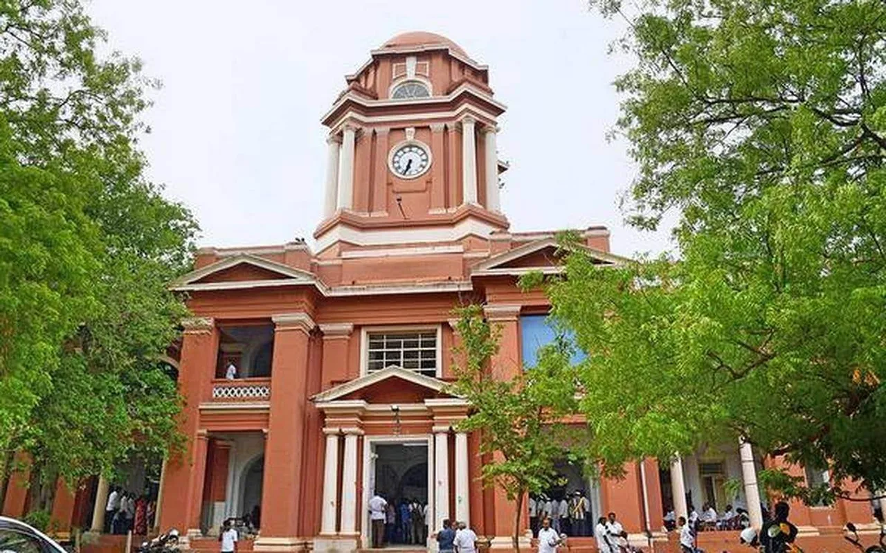 Trichy Court 