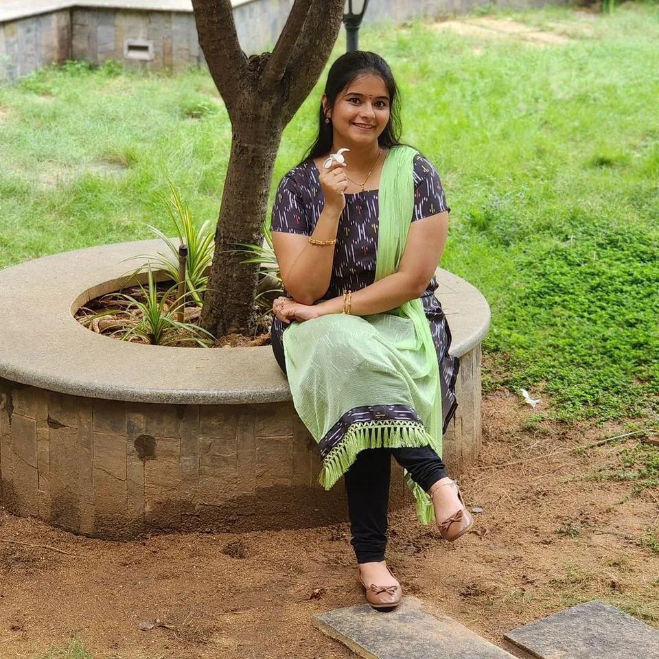 ஏன் இவ்வளவு அழகா இருக்கீங்க... ஒரு ரசிகனின் கேள்வி: எதிர்நீச்சல் நடிகை ரீசன்ட் க்ளிக்ஸ்
