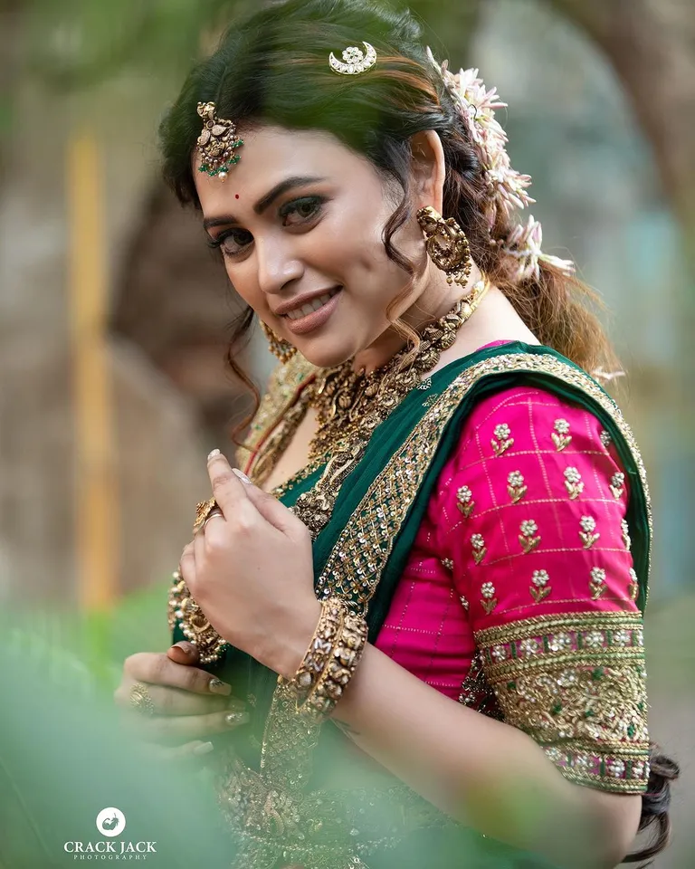 farina azad 