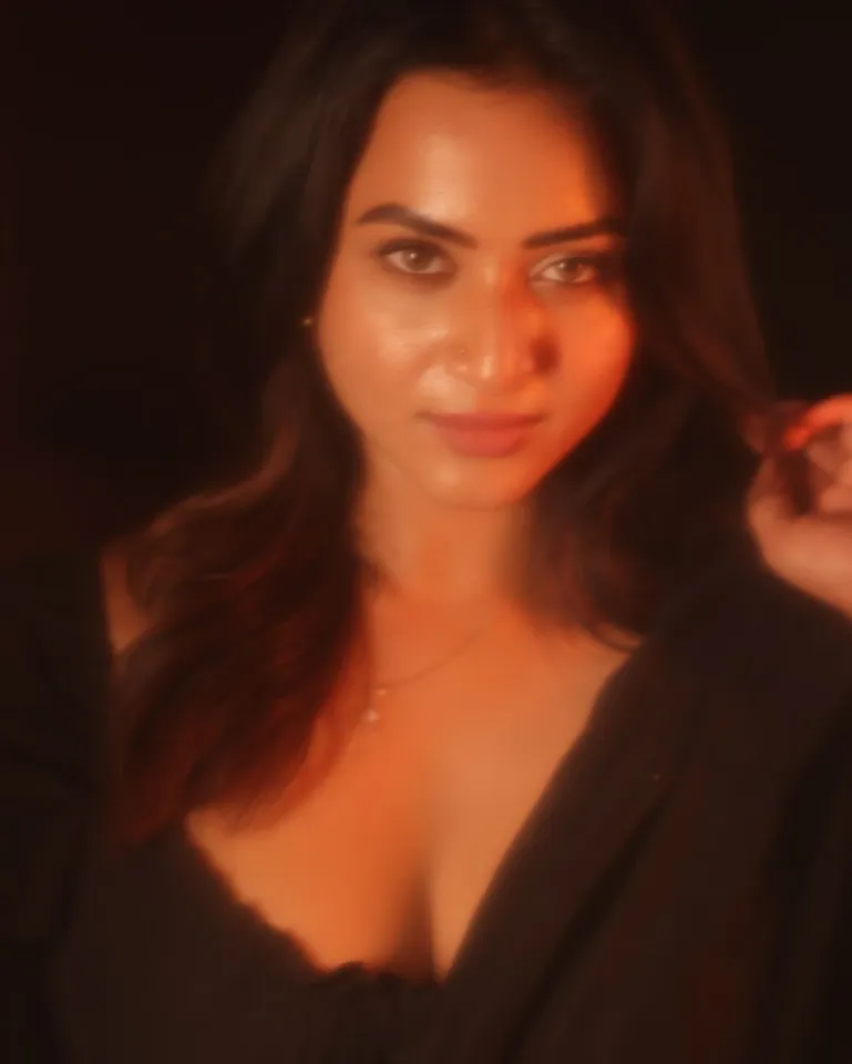 Janani ashok kUmar