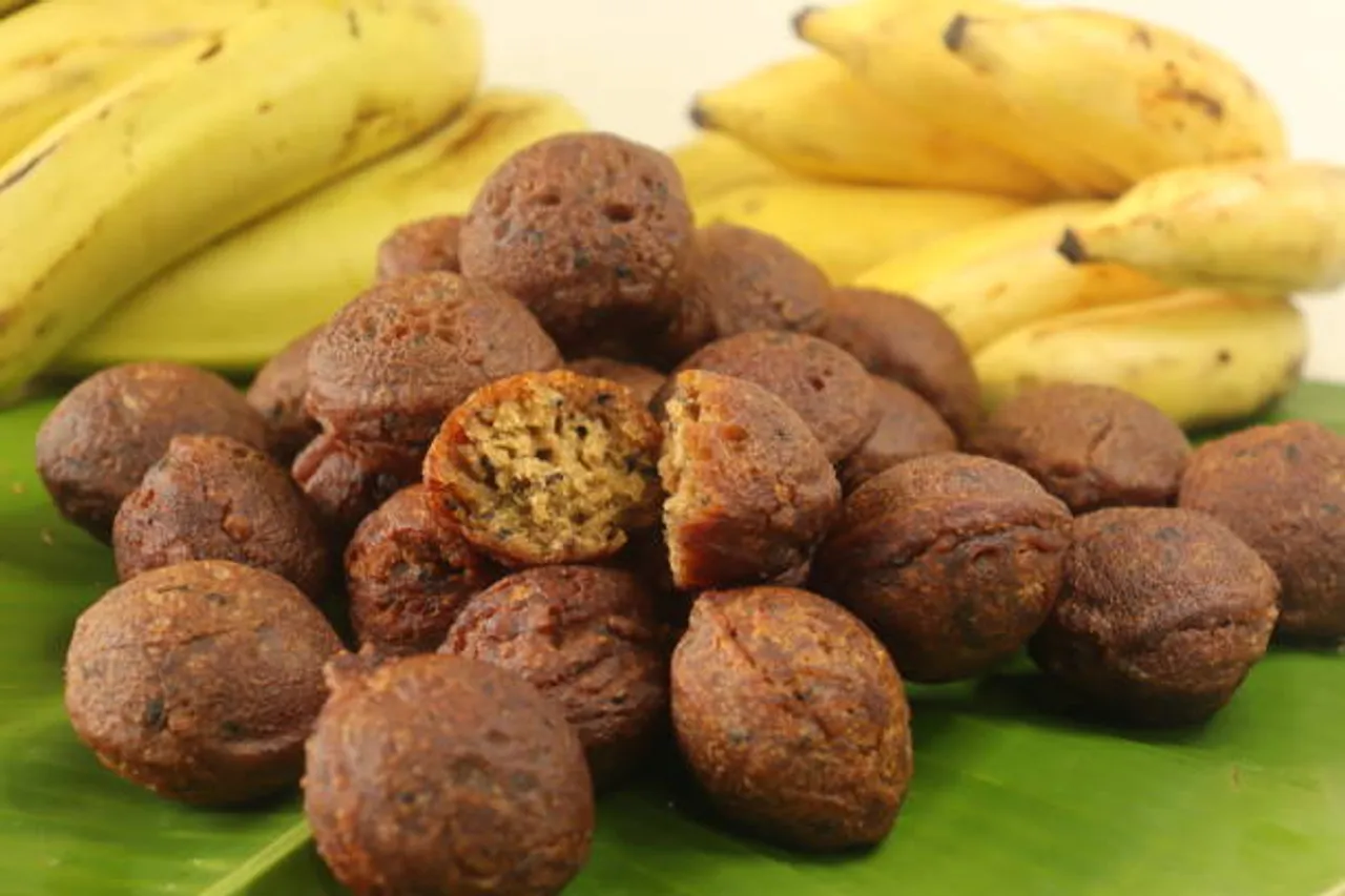 paniyaaram