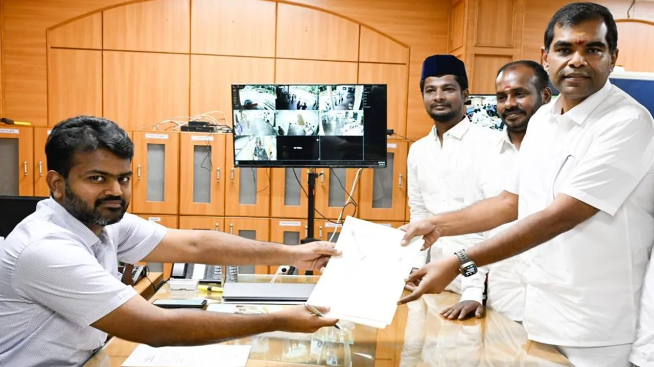 richest candidates contesting in the elections from Tamil Nadu