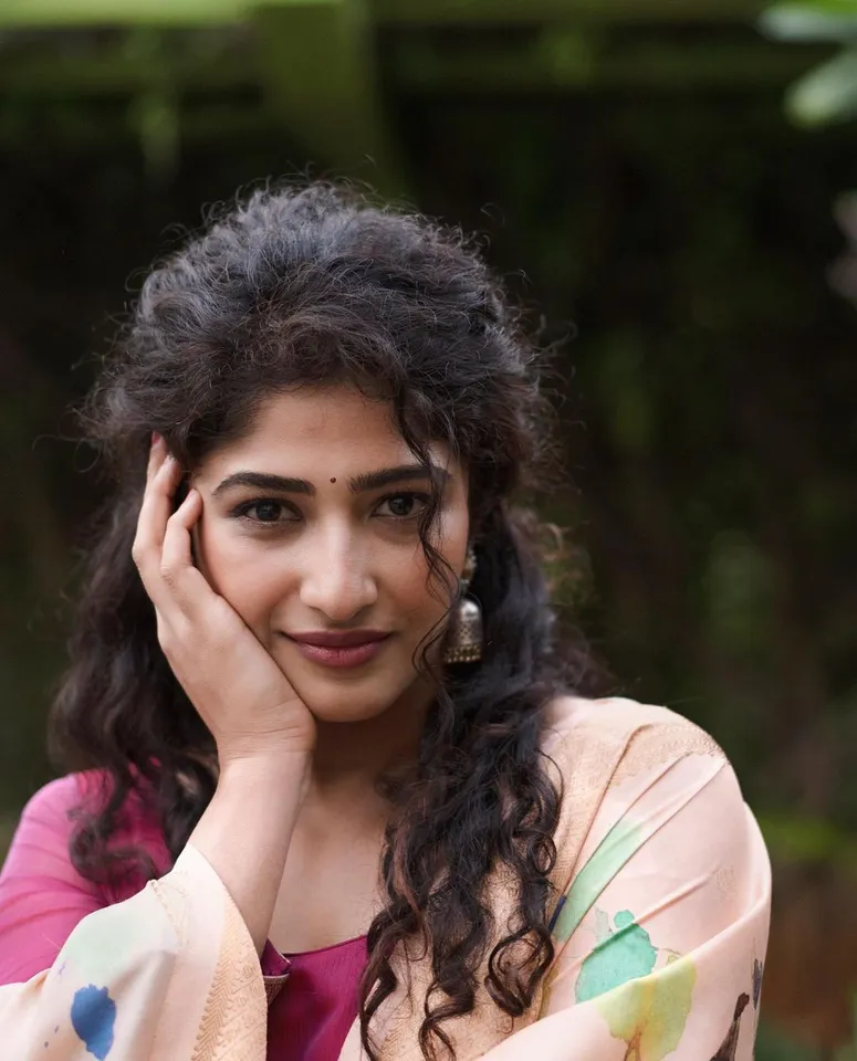 rOSHINI pRAKASH