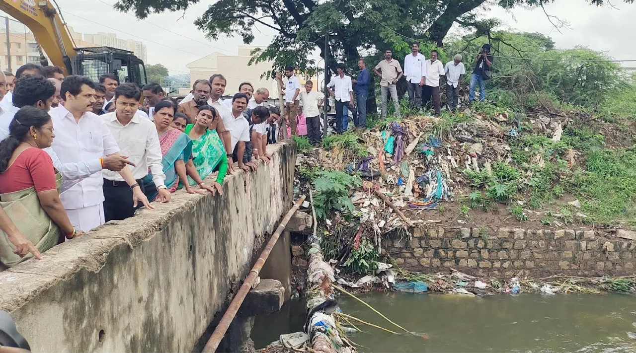 Coimbatore Rain impacts TN Minister Senthil Balaji inspects Tamil News 