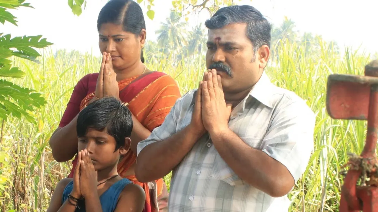 kurangu pedal movie review 