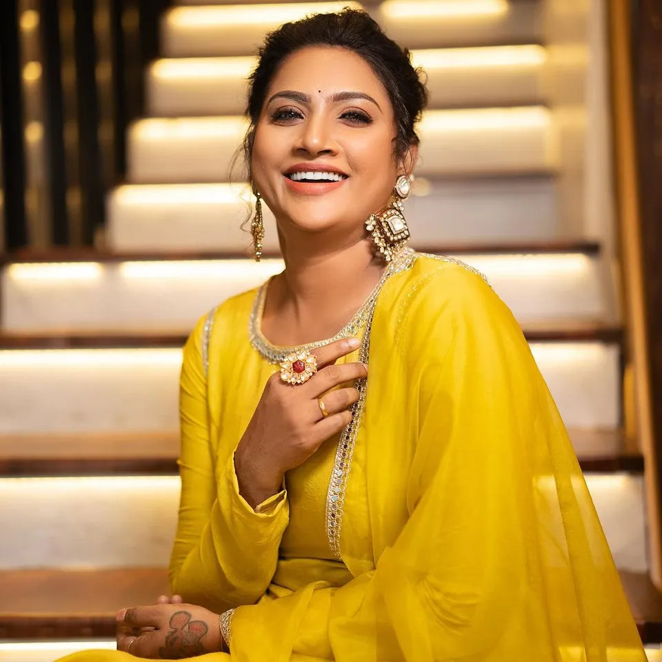 Myna Nanthini Saree