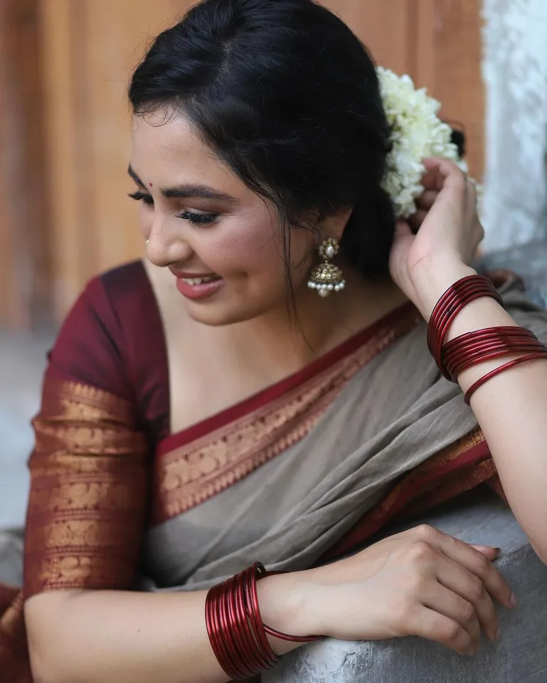 srushti dange instagram 