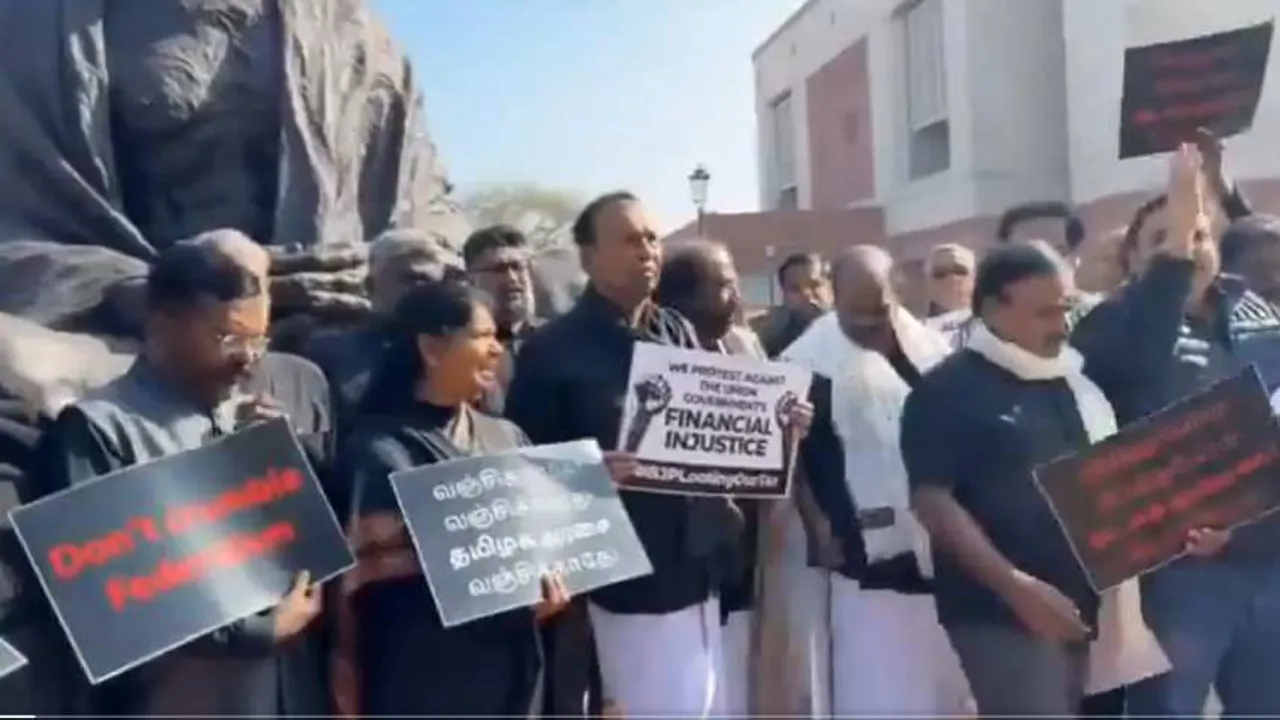 dmk mps protest