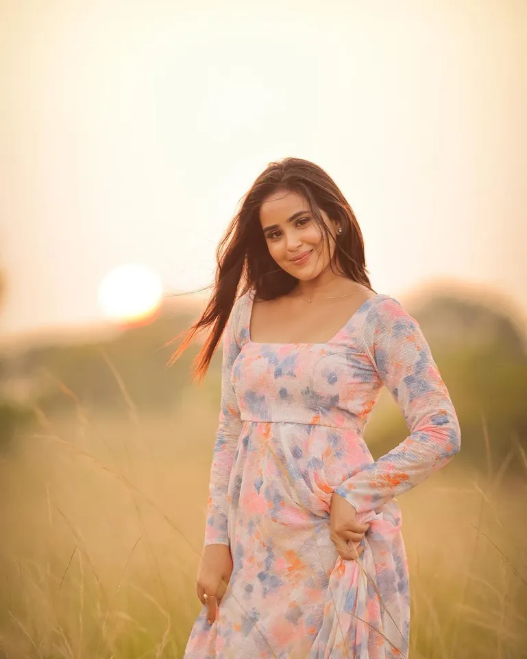 kanmani manoharan 