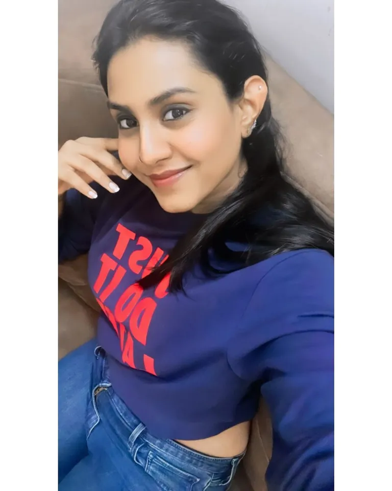 பழைய ரம்பாவுக்கு டஃப் பைட் கொடுக்கும் டாக்டர் பல்லவி: அனிதா குப்புசாமி மகளா? வாயடைத்த நெட்டிசன்கள்