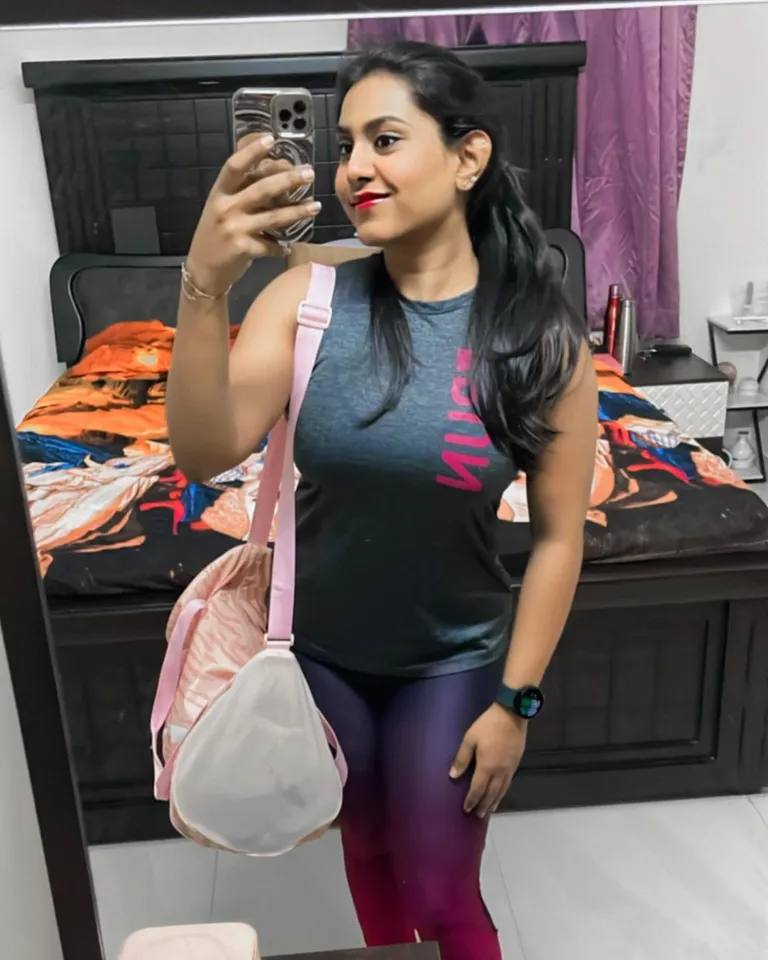 பழைய ரம்பாவுக்கு டஃப் பைட் கொடுக்கும் டாக்டர் பல்லவி: அனிதா குப்புசாமி மகளா? வாயடைத்த நெட்டிசன்கள்